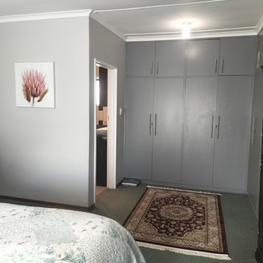 4 Bedroom Property for Sale in Fichardt Park Free State